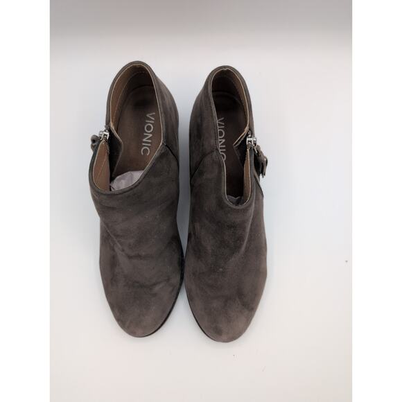 Vionic | Joy Serena Weather Resistant Suede Chelsea Boots with Zipper | 8.5 - Picture 2 of 7
